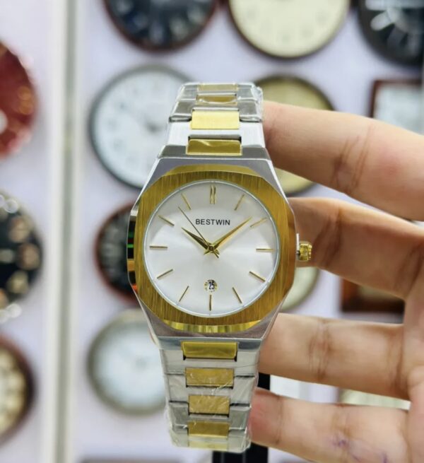Bestwin Classic Watch – Affordable Luxury for Every Wrist- Stylish Quartz Timepiece with Stainless Steel Chain & Date Function