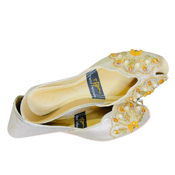 Nagina Bloom