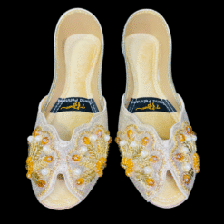 Alternative view of Nagina Bloom