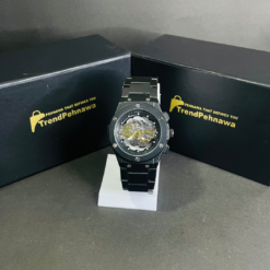 Hublot Stainless Steel Chain Watch- Hublot Chain Watch for the Modern Collector